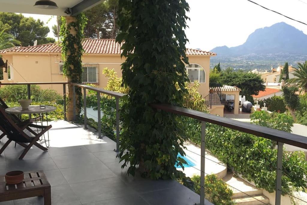 Villa In Albir ラルファス・デル・ピ エクステリア 写真