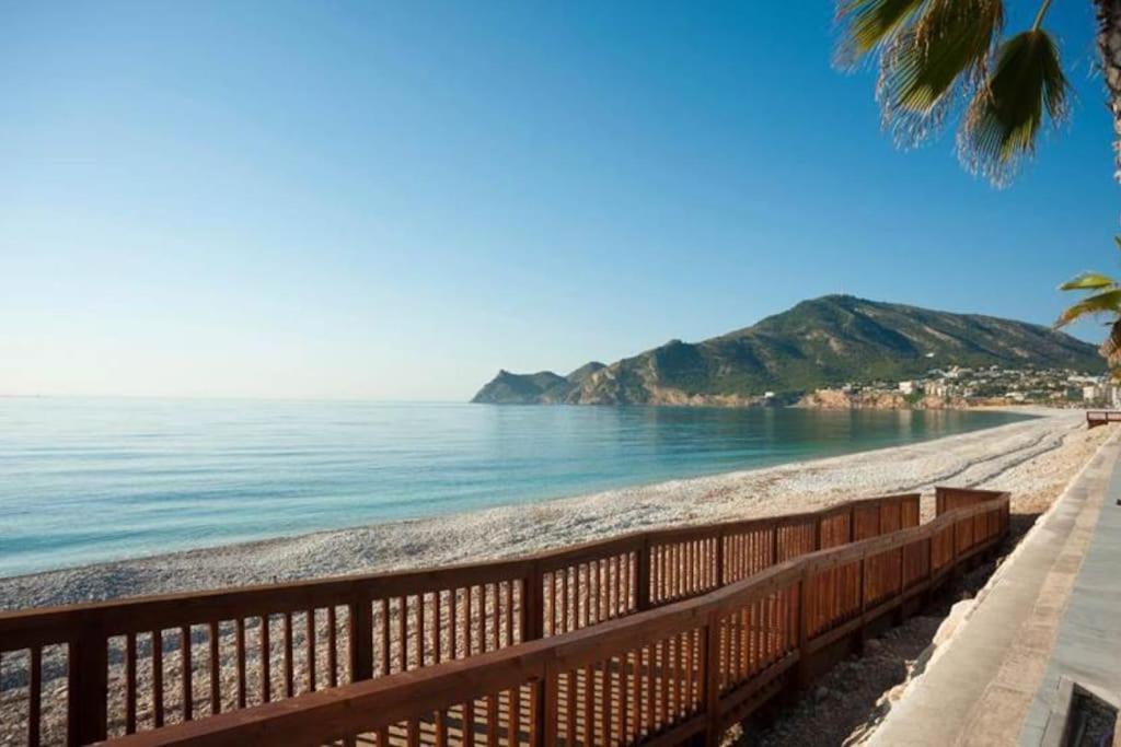 Villa In Albir ラルファス・デル・ピ エクステリア 写真
